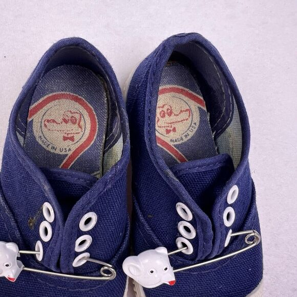 Vintage Canvas Boys Comfort Cushion Blue Sneakers Size 5 Made In USA - Picture 7 of 16